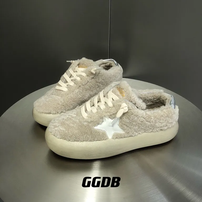 Golden Goose Shoe 